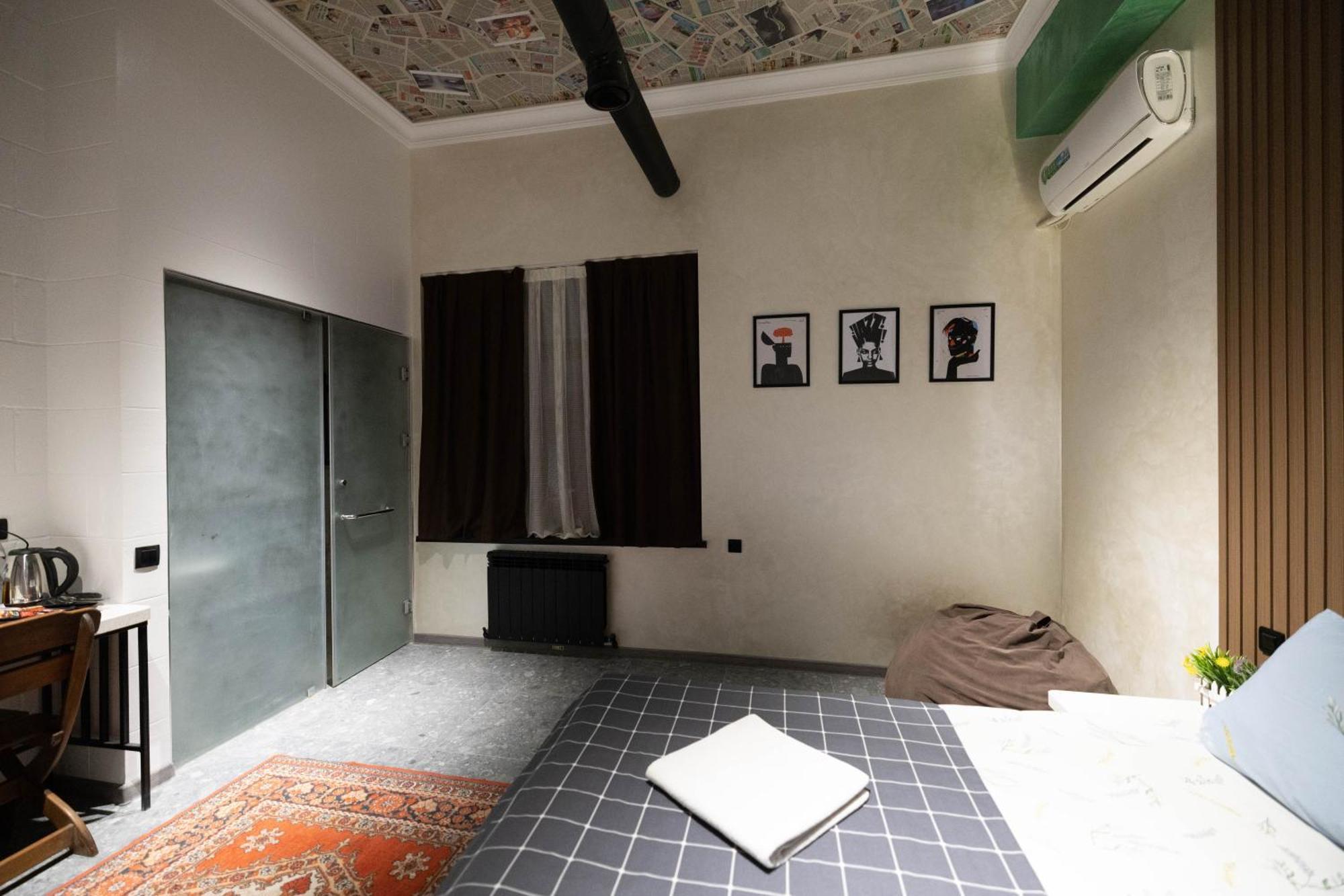 Local Hotel Tashkent Esterno foto